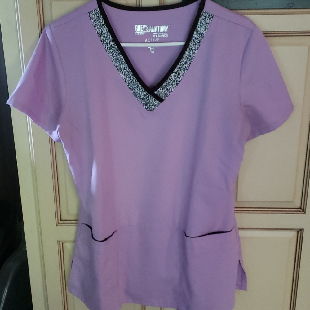 Greys anatomy scrub top M